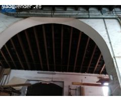 CASCO DE BODEGA EN EL CENTRO
