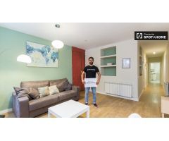 Apartamento de 2 dormitorios con patio para alquilar en Argüelles
