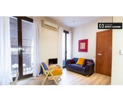 Moderno apartamento de 1 dormitorio con balcón y aire acondicionado en alquiler cerca de la playa en
