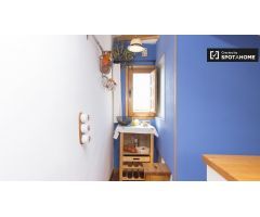Hermoso apartamento de 2 dormitorios con aire acondicionado en alquiler cerca del metro en el centro