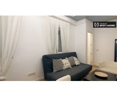 Moderno apartamento de 1 dormitorio con balcón en alquiler en Salamanca.