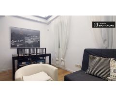 Moderno apartamento de 1 dormitorio con balcón en alquiler en Salamanca.