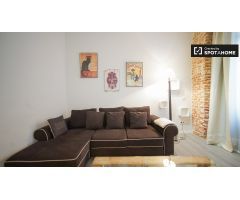 Encantador apartamento de 2 dormitorios en alquiler en el elegante Malasaña