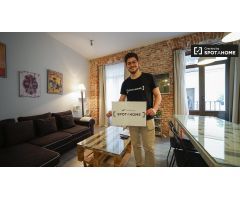 Encantador apartamento de 2 dormitorios en alquiler en el elegante Malasaña