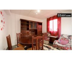 Amplio apartamento de 3 dormitorios en alquiler en LOlivereta.