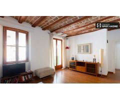 Encantador apartamento de 2 dormitorios en alquiler en El Raval