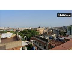 Luminoso apartamento de 2 dormitorios en alquiler en Trinitat Vella.