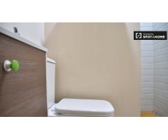 Pequeño apartamento estudio en alquiler cerca de Piscina Municipal Supera Ayora en Camins al Grau