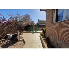 CHALET INDEPENDIENTE AMUEBLADO EN ALQUILER PEDREZUELA