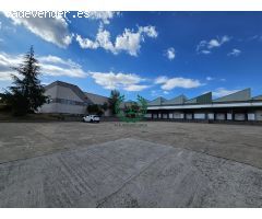 ALQUILER DE NAVE JUNTO A COLMENAR VIEJO  (3.650 M2 almacén + 3.000 M2 playa)