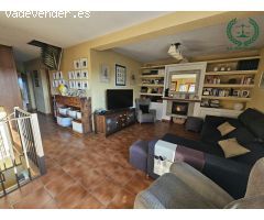 Chalet independiente con parcela de 1.000 m2 y piscina privada. El Molar