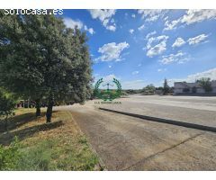 ALQUILER DE NAVE JUNTO A COLMENAR VIEJO  (3.650 M2 almacén + 3.000 M2 playa)
