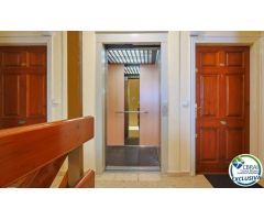 Apartamento con vistas al canal y amplia terraza - 2 habitaciones, 2 baños en venta en Roses