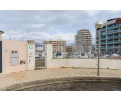 Alquiler amarre de 8x3 m en el PORT TREBOL, Santa Margarita.