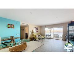En venta – Apartamento con vista al mar y terraza orientada al sur en Santa Margarita, Roses