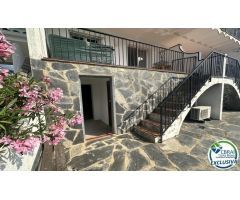 Apartamento reformado con amarre privado en el puerto de Banyuls, Empuriabrava