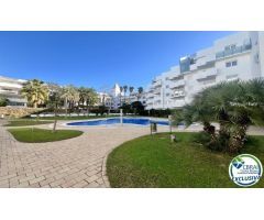 En venta – Ático con doble terraza, 3 dormitorios y vistas despejadas en Santa Margarita (Roses)