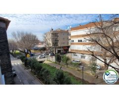 ROSES - CENTRO: Estudio con cabina cerca del puerto y la playa en venta