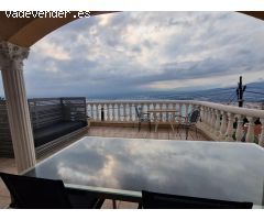 Hermosa casa de carácter con vista al mar.
