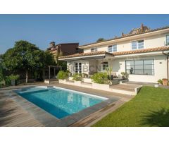 Exclusiva casa con vistas a Barcelona