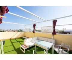 ¡Ático dúplex con terraza, garaje y trastero en Cornisa Azul!