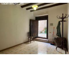 Casa con garaje en Torre del Compte