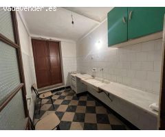 Casa con garaje en Torre del Compte