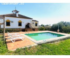 Espectacular chalet de lujo con piscina en Hornachuelos