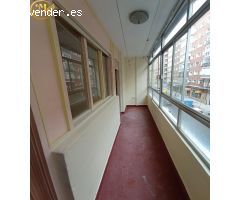 Floranes. Estupendo piso para reformar en buen edificio con 2 ascensores.