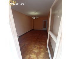 Floranes. Estupendo piso para reformar en buen edificio con 2 ascensores.