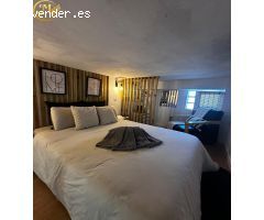 Local comercial convertido en 2 lofts. Cambio de uso en trámite.