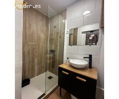 Local comercial convertido en 2 lofts. Cambio de uso en trámite.