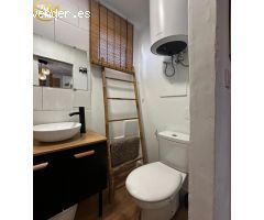 Local comercial convertido en 2 lofts. Cambio de uso en trámite.