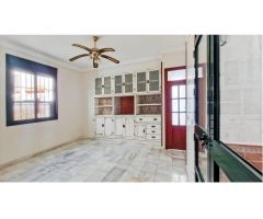 VENDE CASA DE PLANTA BAJA LUMINOSA EN PILAS – UBICACIÓN EXCELENTE
