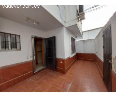 ¡Oportunidad ÚNICA en Villanueva del Ariscal! Casa de esquina para reformar a tu gusto.