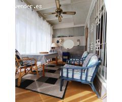 ???? ¡Oportunidad en Torrevieja! Acogedora Vivienda Adosada con Solárium Privado