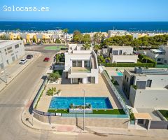 Villa en Venta en Orihuela Costa, Alicante