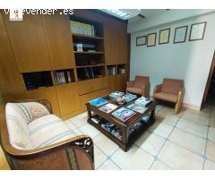 EXCELENTE LOCAL PARA PROFESIONALES CON DOS DESPACHOS
