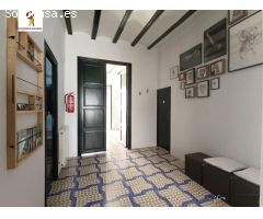 IMPRESIONANTE CASA SEÑORIAL DE TRES PLANTAS  CON COCHERA EN EL CORAZÓN DE BENISSA