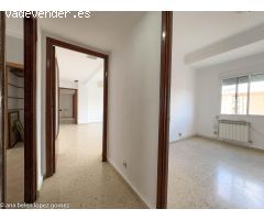 PISO EN PLAZA SANTA MARTA, BADAJOZ