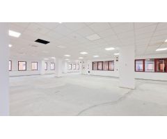 ALQUILER AMPLIAS OFICINAS CÉNTRICAS EDIFICIO MAPFRE BADAJOZ