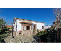 ALQUILER CHALET CON PARCELA EN HIGUERA DE VARGAS