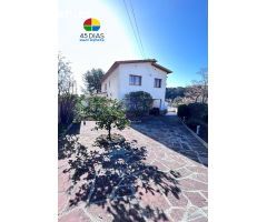 Casa  a 4 vientos en venta en zona Guiera Cerdanyola del Vallès dos plantas