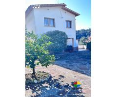 Casa  a 4 vientos en venta en zona Guiera Cerdanyola del Vallès dos plantas