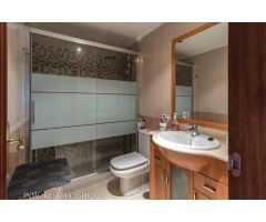 Tu hogar ideal en O Grove para vivir o disfrutar en vacaciones: luminoso y cerca de playas.