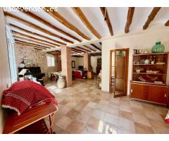 CASA RURAL REFORMADA CON ALTO POTENCIAL COMO ALOJAMIENTO TURÍSTICO EN CONFRIDES