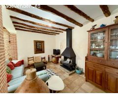 CASA RURAL REFORMADA CON ALTO POTENCIAL COMO ALOJAMIENTO TURÍSTICO EN CONFRIDES
