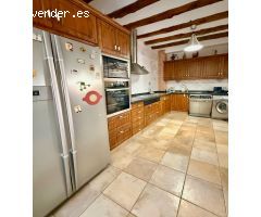 CASA RURAL REFORMADA CON ALTO POTENCIAL COMO ALOJAMIENTO TURÍSTICO EN CONFRIDES