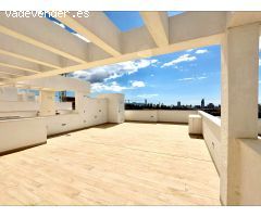 ÁTICO SEMINUEVO CON VISTAS AL MAR, TERRAZA PANORÁMICA Y LUZ NATURAL EN BALCÓN DE FINESTRAT