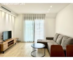 ÁTICO SEMINUEVO CON VISTAS AL MAR, TERRAZA PANORÁMICA Y LUZ NATURAL EN BALCÓN DE FINESTRAT